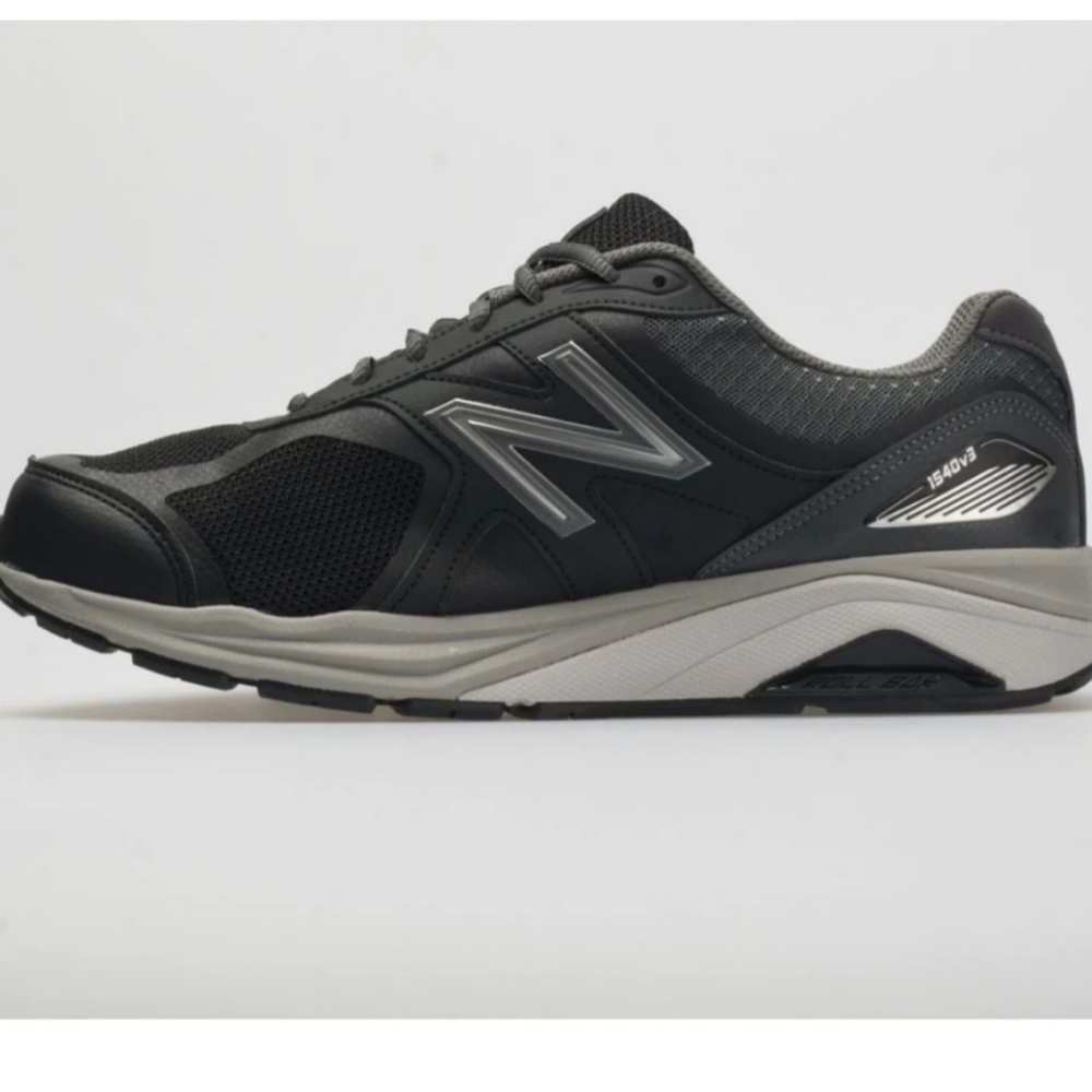New balance men running shoes